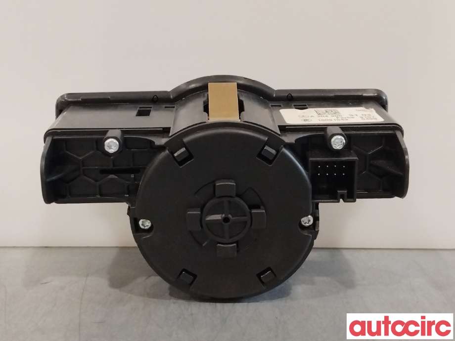 Bryter lys til Mercedes GLA 2014-2020 (X156) (X156) (MERCEDES|A2049053103)
