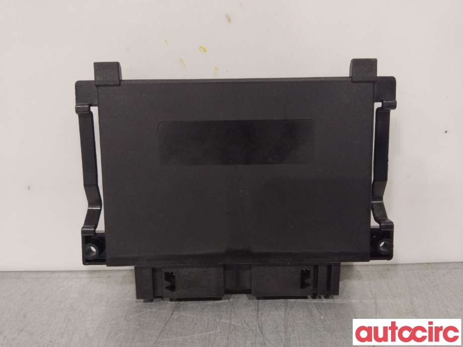 Styreenhet diverse til Mercedes Vito 2014-->> (W447) (W447) (MERCEDES|A4479005010)