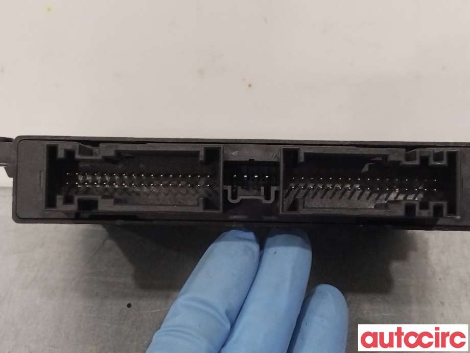 Styreenhet diverse til Mercedes Vito 2014-->> (W447) (W447) (MERCEDES|A4479005010)