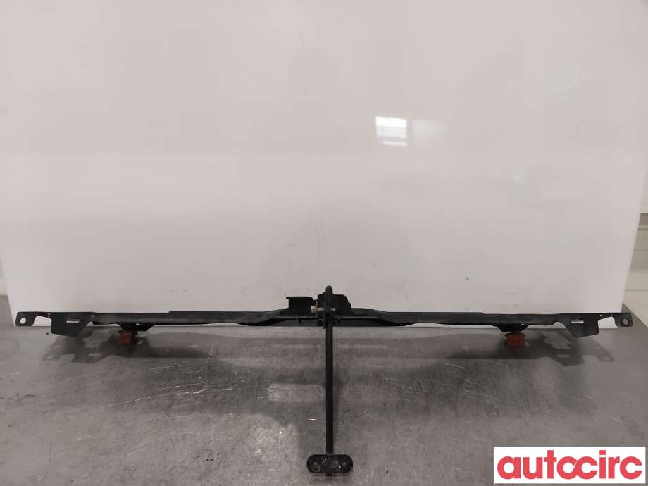 Frontplate øvre til Mercedes CLS 2011-2017 (C218) (C218) (MERCEDES|A2186200072|)