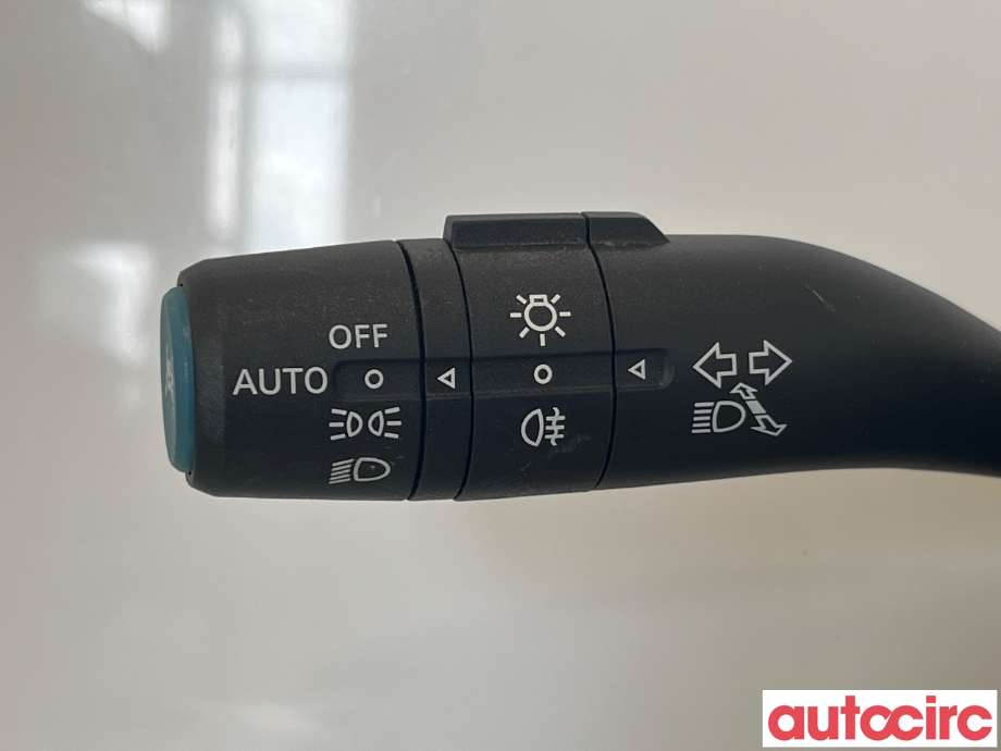 Bryter combi til MG MG5 2022-->>  (MG|10990404)