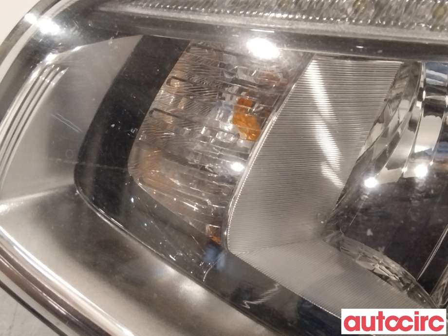 Frontlykt venstre halogen til Kia Soul 2014-2019 (Type II)  (KIA|92101B2040)