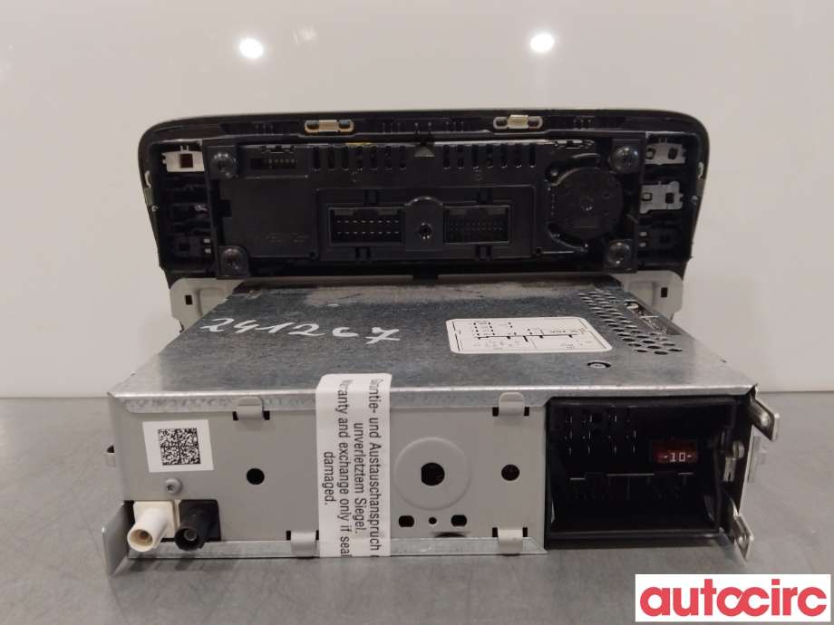 Bilstereo til VW E-Up 2013-2019  (VOLKSWAGEN|1S0057156FX|1S0057156F|1S0035156F)