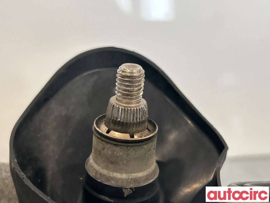 Viskermotor frontrute til Toyota Hilux 2006-2011  (TOYOTA|851100K060)