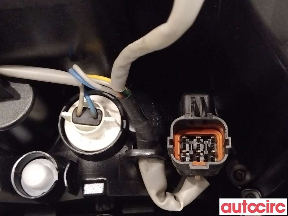 Baklykt venstre til Kia Soul 2014-2019 (Type II)  (KIA|92401B2120)