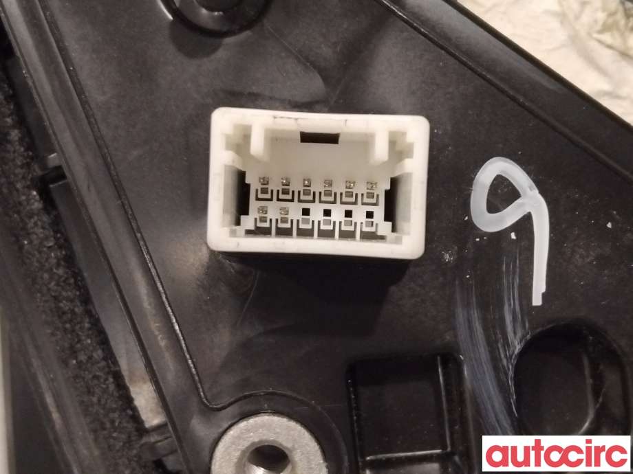 Speil venstre til Kia Soul 2014-2019 (Type II)  (KIA|87610B2920IM)