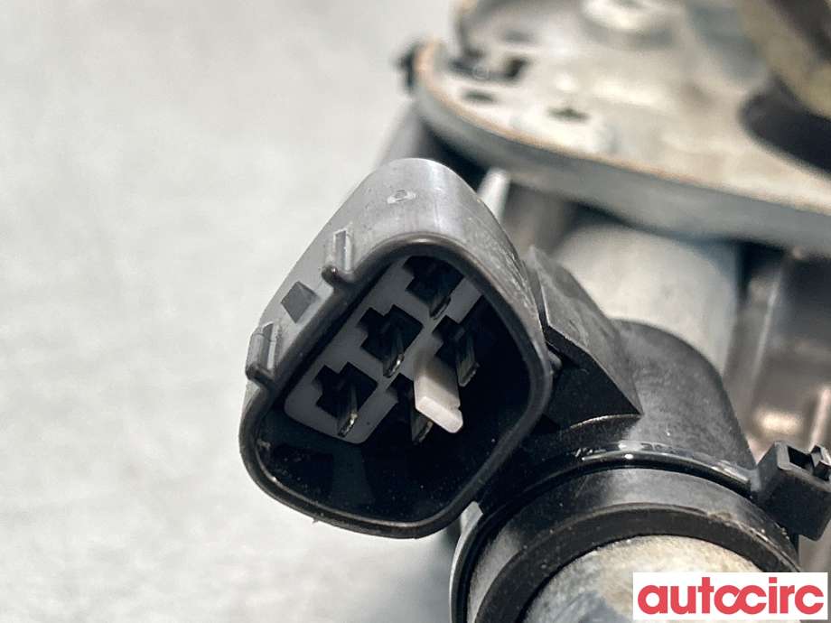 Viskermotor frontrute til Toyota Avensis 2009-2015 (Type III, Fase 1)  (TOYOTA|8501005080|0390241642|85110-05070)