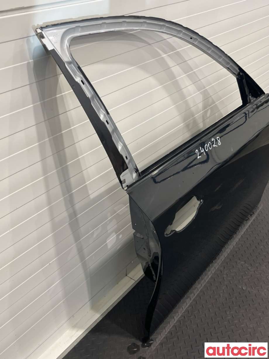 Dør høyre foran til BMW 5-Serie 2003-2010 (E60/E61) (E60/E61) (BMW|41515A2A3A6|)
