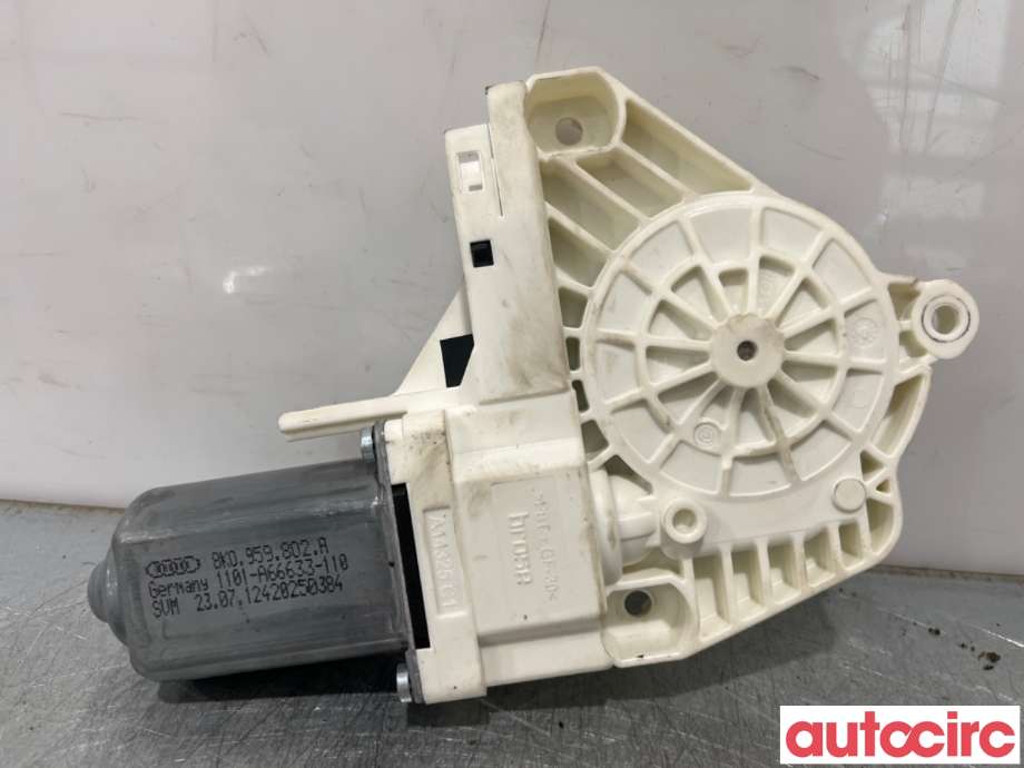 Ruteheis høyre foran til Audi A4 2007-2014 (Type IV) (B8) (B8) (AUDI|8T0959802B|1101-A66633-110|8K0959802A)