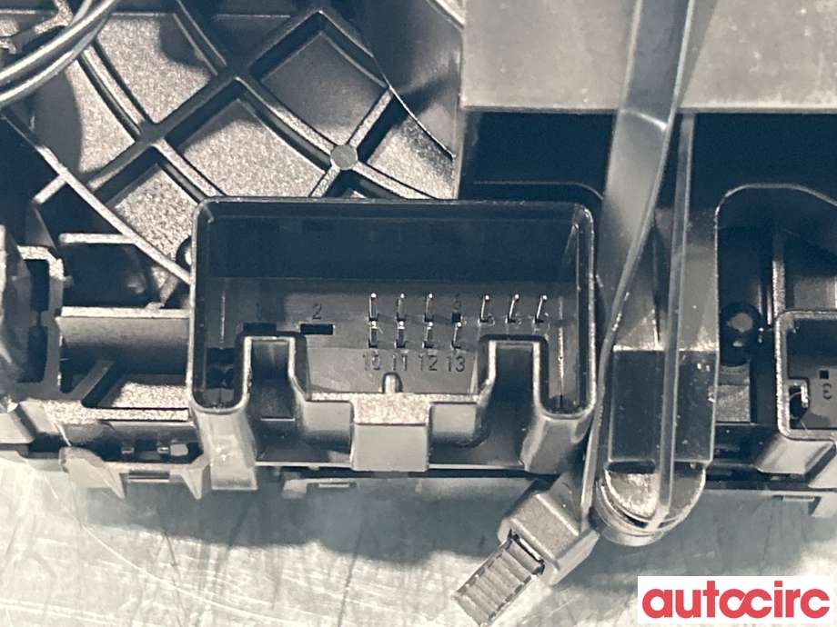 Bryter combi til Audi Q5 2008-2012 (Type I, Fase 1)  (AUDI|8K0953502BK)