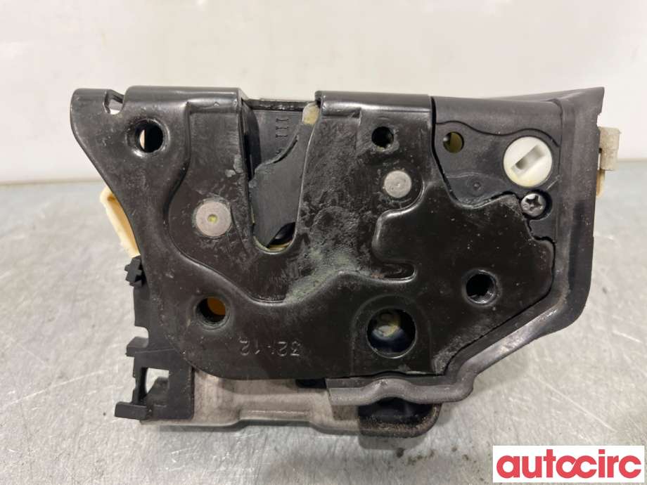 Låsekasse høyre foran til Audi A4 2007-2014 (Type IV) (B8) (B8) (AUDI|8J1837016C||8J1837016E)