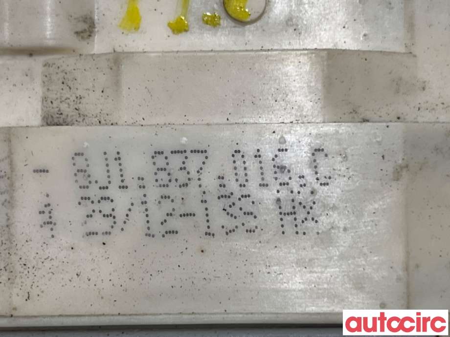 Låsekasse høyre foran til Audi A4 2007-2014 (Type IV) (B8) (B8) (AUDI|8J1837016C||8J1837016E)