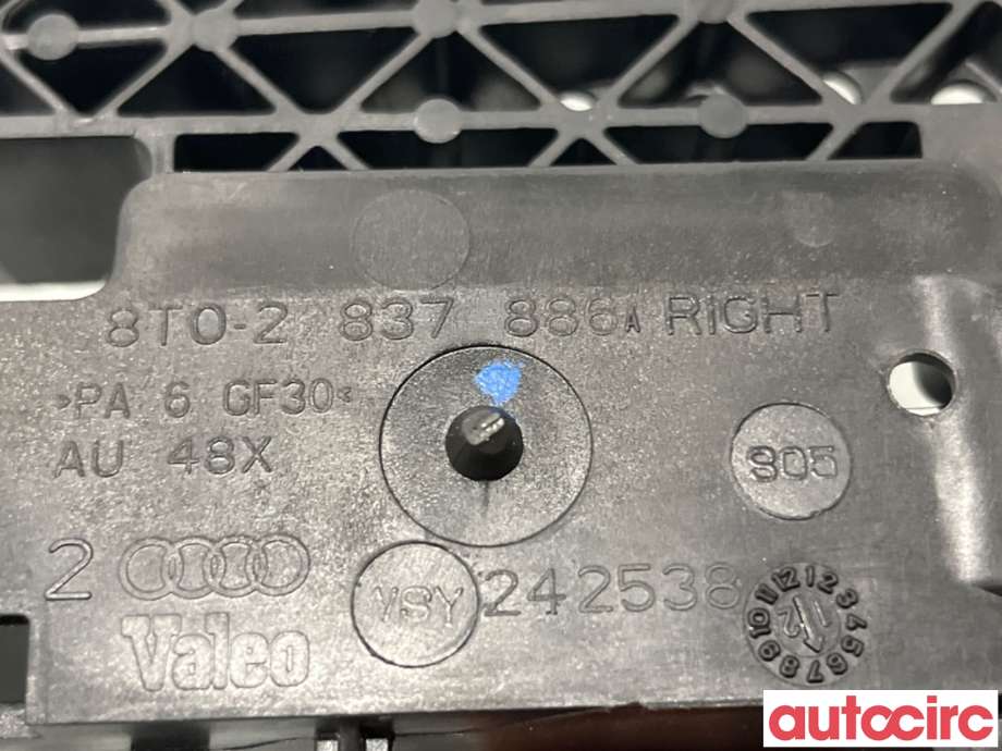 Dørhåndtak utv høyre foran til Audi A4 2007-2014 (Type IV) (B8) (B8) (AUDI|8T0837886B||8T0837886A)