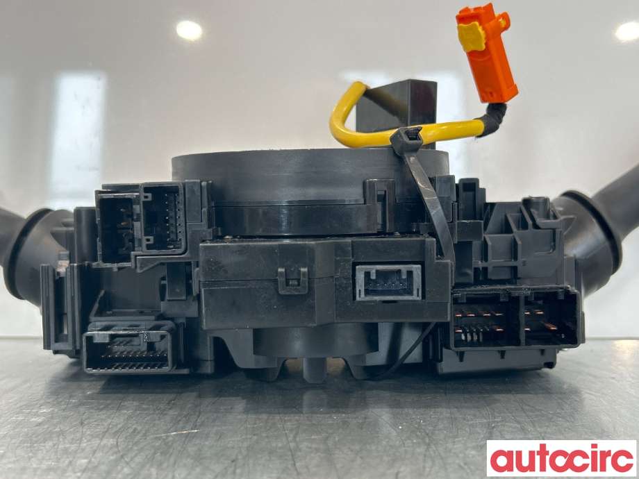 Bryter combi til Toyota Auris 2013-2015 (Type II, Fase 1)  (TOYOTA|8430702120|)