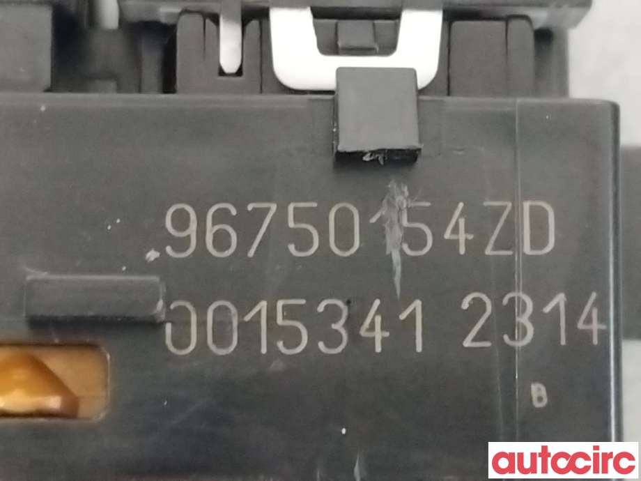Diverse deler til Peugeot 2008 2013-2019 (Type I)  (PEUGEOT|96750154ZD)
