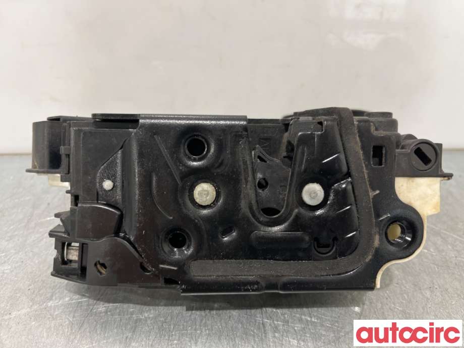 Låsekasse høyre bak til VW Golf VI 2008-2012  (VOLKSWAGEN|5K4839016H|)