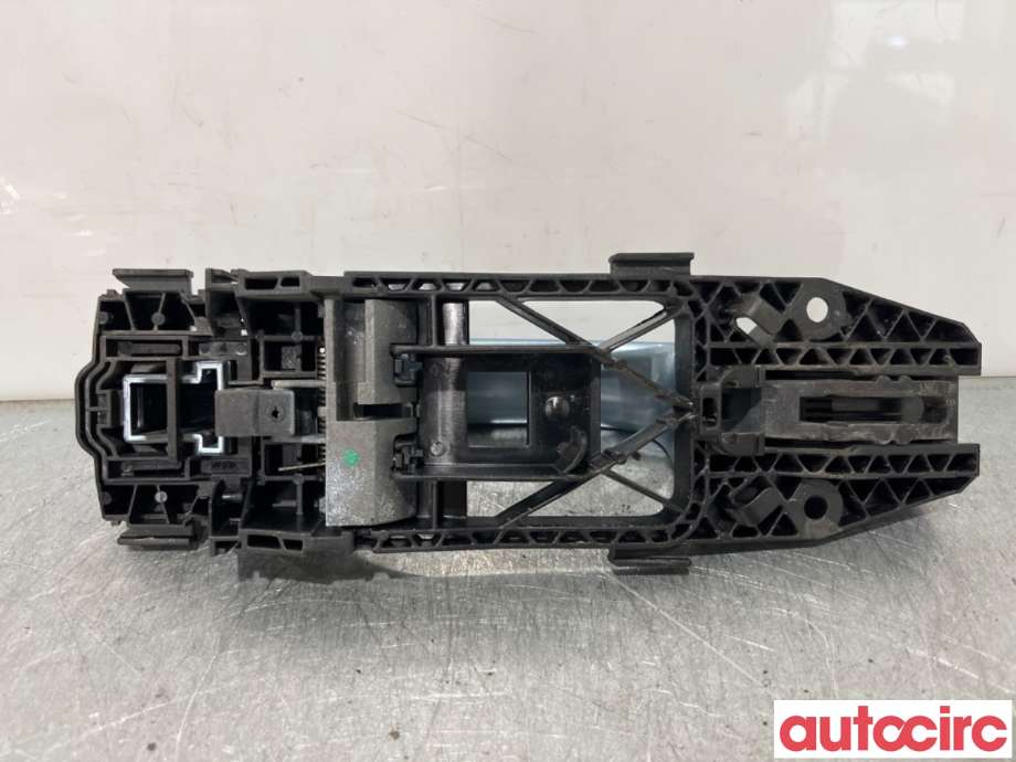 Dørhåndtak utv høyre bak til VW Golf VI 2008-2012  (VOLKSWAGEN|1K8837206E|5N0839885H|1K8837206F)
