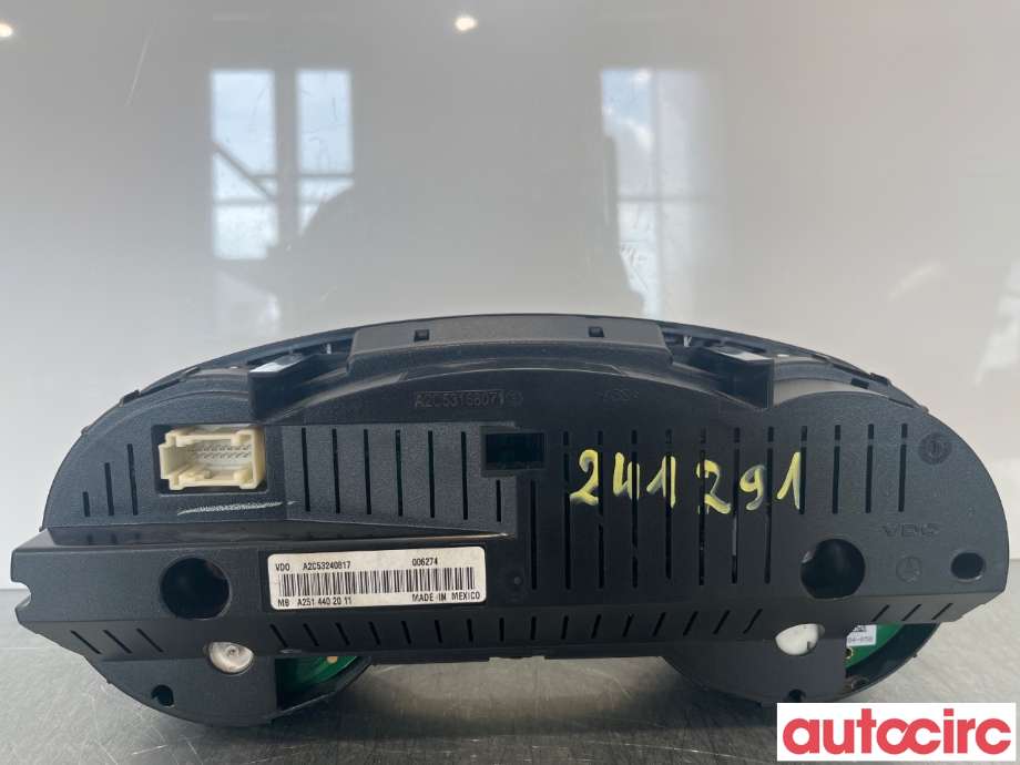 Instrumentpanel til Mercedes R-Klasse 2006-2013 (W251) (W251) (MERCEDES|A2514402011)