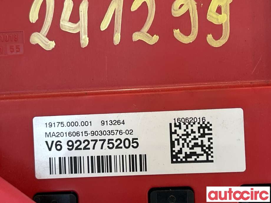 Sikringsboks til BMW 3-Serie 2012-2018 (F30/F31/F34) (F30/F31/F34) (BMW|61149227752|922775205)