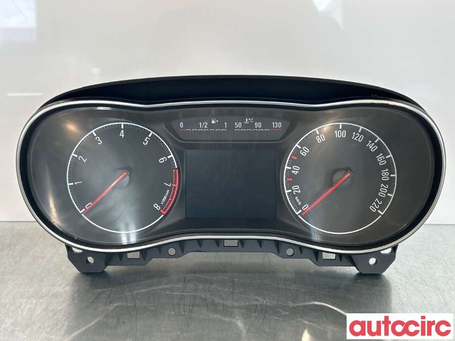 Instrumentpanel til Opel Corsa E 2015-2019 (OPEL|39129461|13499779)
