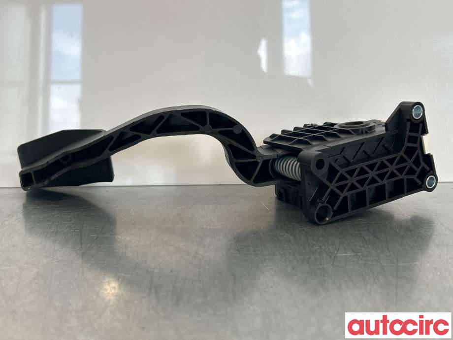 Pedal gass til Opel Corsa E 2015-2019  (OPEL|848038|13305804)