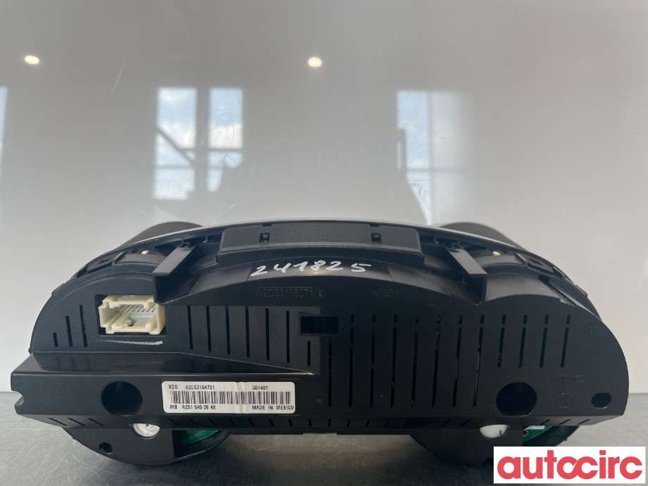 Instrumentpanel til Mercedes ML 2005-2011 (W164) (W164) (MERCEDES|A2515402648)