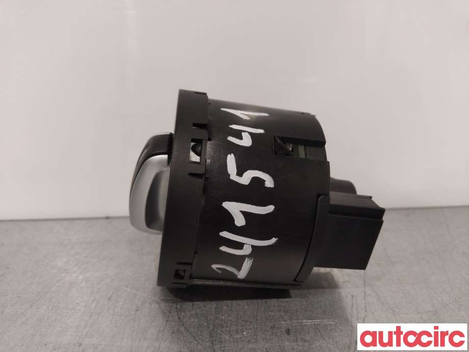 Bryter lys til VW Caddy 2015-2020 (Type III, Fase 3)  (VOLKSWAGEN|3C8941431A|)