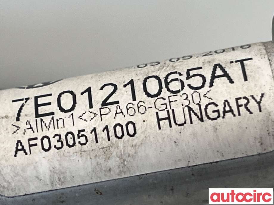 Aircondition rør til VW Transporter / Caravelle 2015-2019 (T6) (T6) (VOLKSWAGEN|7E0121065AT)