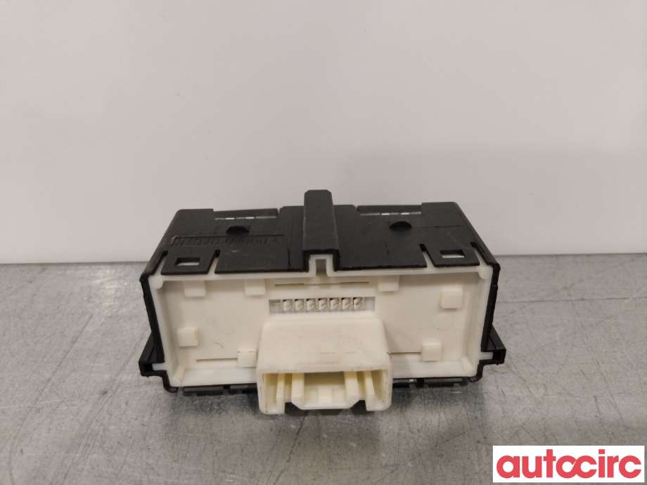 Bryter diverse til Toyota Auris 2013-2015 (Type II, Fase 1)  (TOYOTA|8497002060||84970-02060)