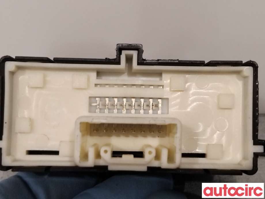 Bryter diverse til Toyota Auris 2013-2015 (Type II, Fase 1)  (TOYOTA|8497002060||84970-02060)
