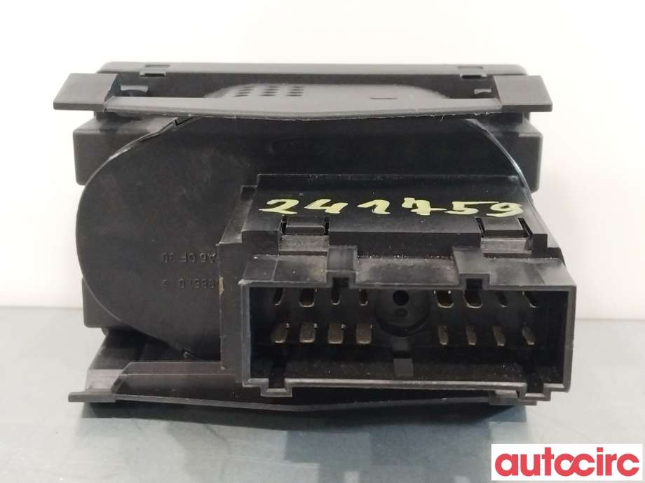 Bryter lys til Ford Focus 2008-2010 (Type II, Fase 2)  (FORD|1471862|7M5T-13A024-AA)