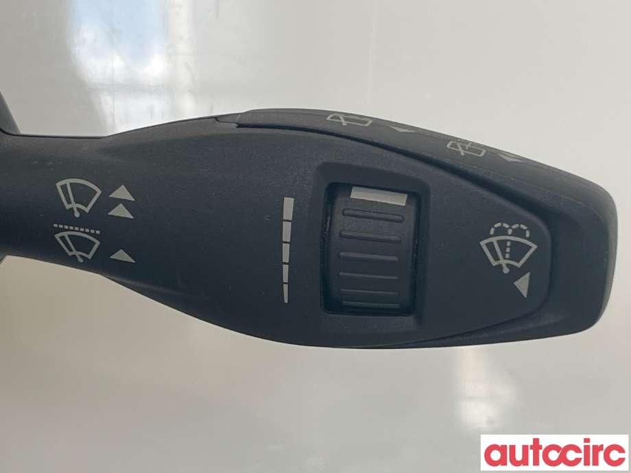 Bryter combi til Ford Fiesta 2008-2012 (Type VI, Fase 1)  (FORD|1718675|)