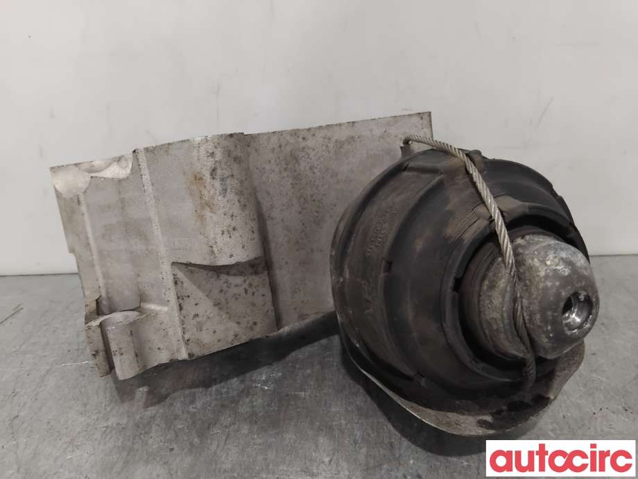 Motorfeste til Volvo XC70 2005-2007 (Type I, Fase 2)  (VOLVO|31262155||30666175)