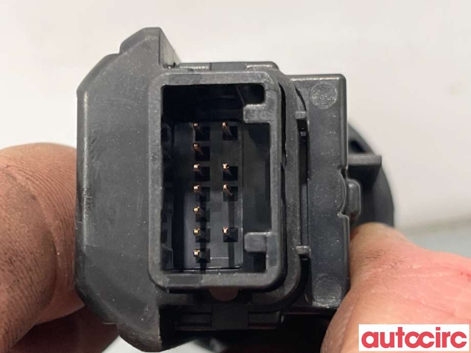 Bryter start/stopp til Subaru Forester 2008-2013 (Type III)  (SUBARU|83031AG002|83031AG000|83031AG001)
