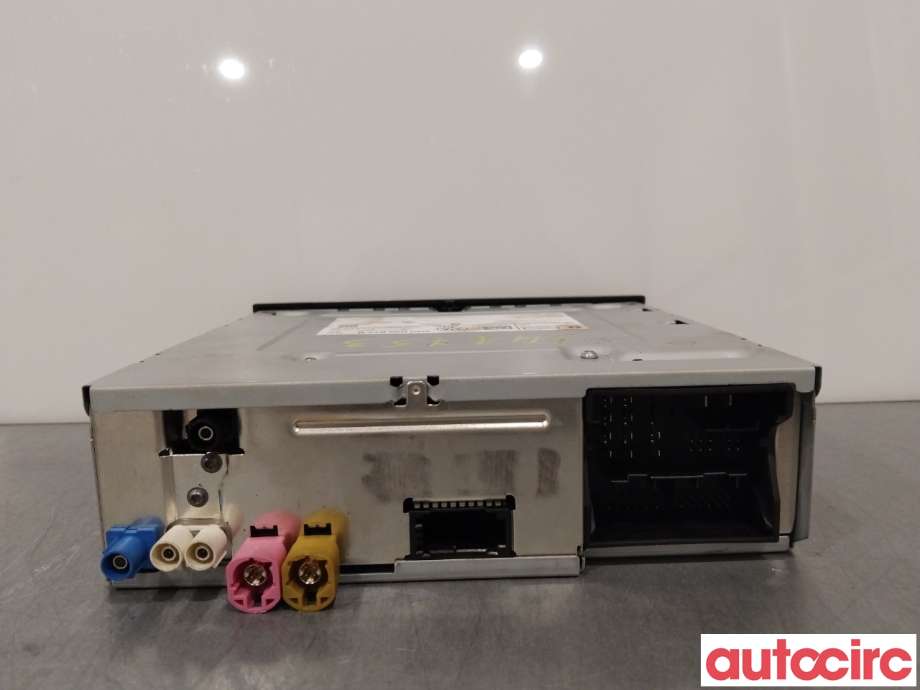 Bilstereo diverse til VW Passat 2015-2019 (Fase 1) (B8) (B8) (VOLKSWAGEN|3Q0035874B)