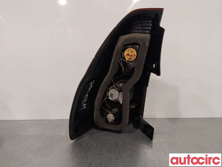 Baklykt høyre til Toyota Land Cruiser 120 2002-2009  (TOYOTA|8155160701)