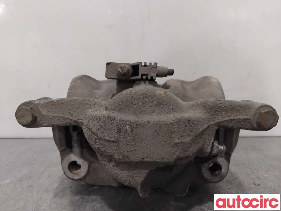 Bremsecaliper høyre foran til Mercedes GLA 2014-2020 (X156) (X156) (MERCEDES|A0004216881|)