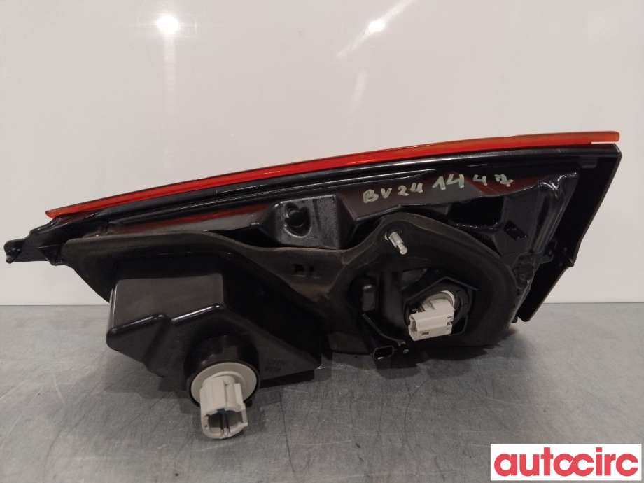 Baklykt venstre indre til Nissan Qashqai 2014-2021 (Type II)  (NISSAN|265554EA5C|265554EA5E)