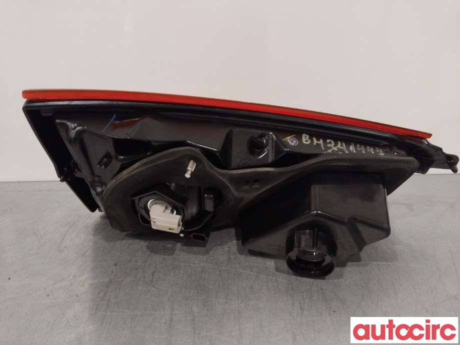 Baklykt høyre indre til Nissan Qashqai 2014-2021 (Type II)  (NISSAN|265504EA5D|265504EA6E)