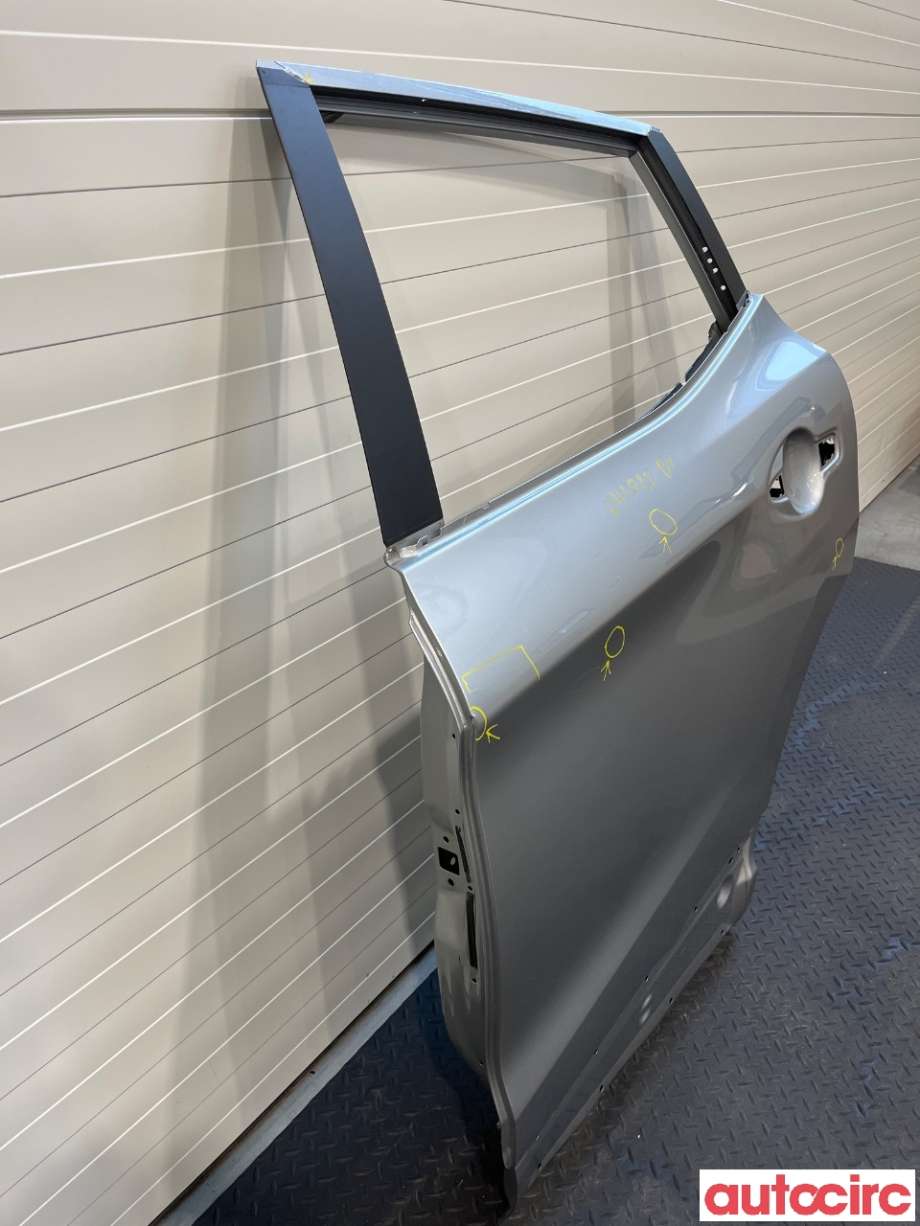 Dør venstre bak til Nissan Qashqai 2014-2021 (Type II)  (NISSAN|H2101HV0MB|H2101HV0MA)