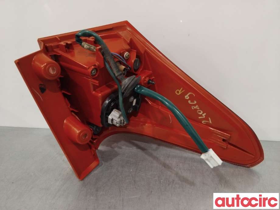 Baklykt høyre til Toyota Auris 2013-2015 (Type II, Fase 1)  (TOYOTA|8155102710)