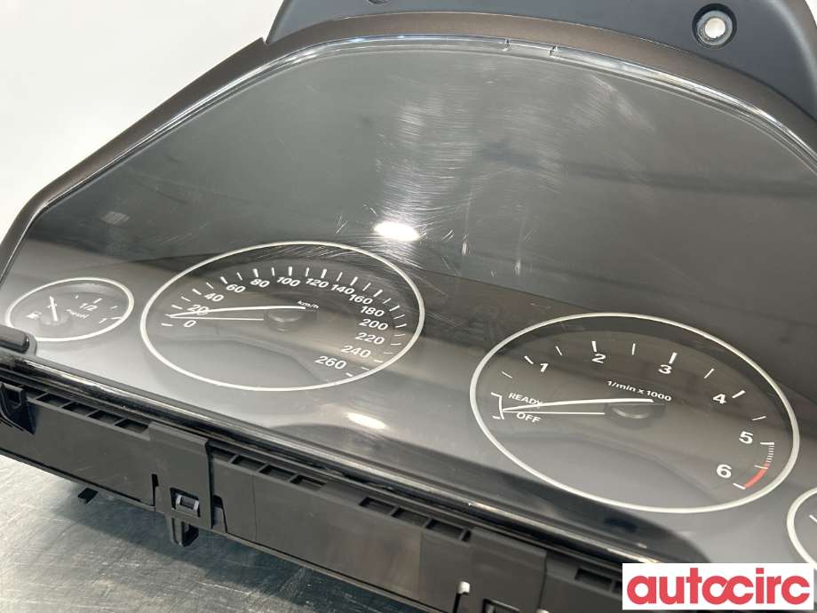 Instrumentpanel til BMW 3-Serie 2012-2018 (F30/F31/F34) (F30/F31/F34) (BMW|62105A03A27|62108803204|9279330)
