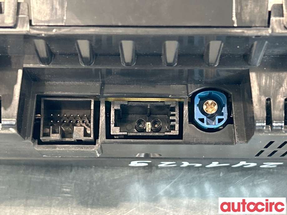 Instrumentpanel til BMW 3-Serie 2012-2018 (F30/F31/F34) (F30/F31/F34) (BMW|62105A03A27|62108803204|9279330)