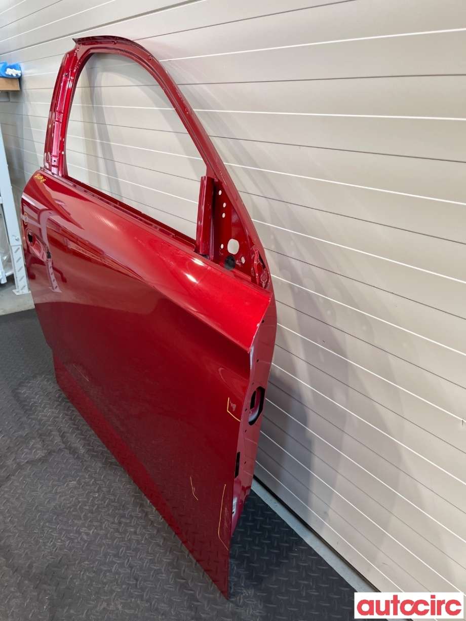 Dør høyre foran til Peugeot 308 2021-->> (Type III) (PEUGEOT|9837981680)