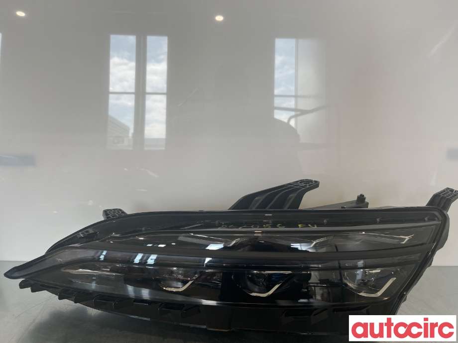 Frontlykt venstre halogen til BYD T3 2020-->> (BYD|HCE4121010F)