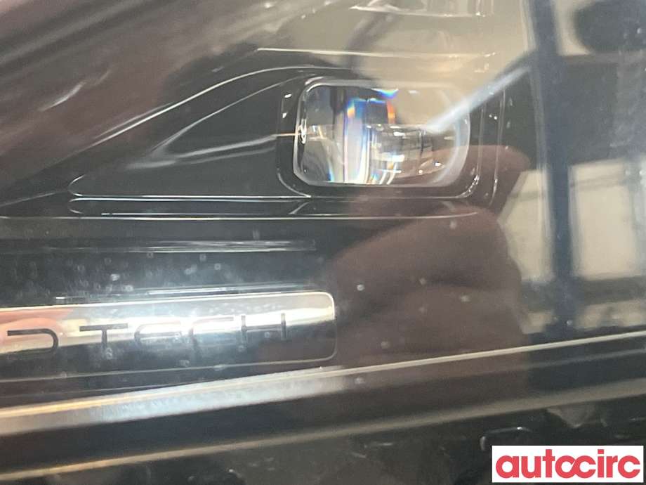Frontlykt venstre halogen til BYD T3 2020-->> (BYD|HCE4121010F)