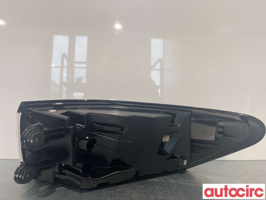 Baklykt venstre til VW ID.4 2020-->>  (VOLKSWAGEN|11A945095)