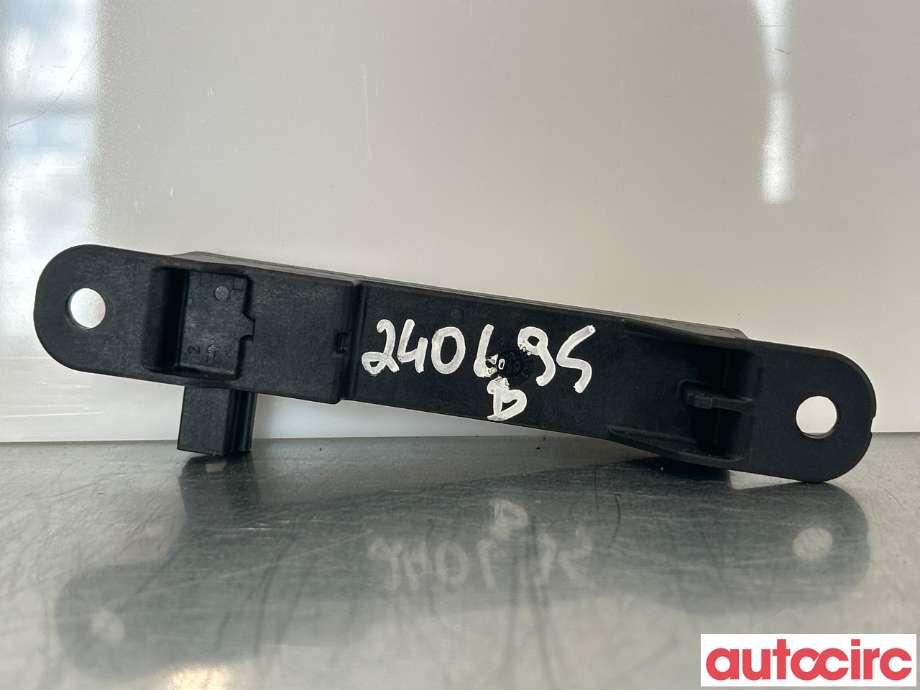 Antenne forsterker til Mercedes GLK 2008-2015 (X204) (X204) (MERCEDES|A1648201575)