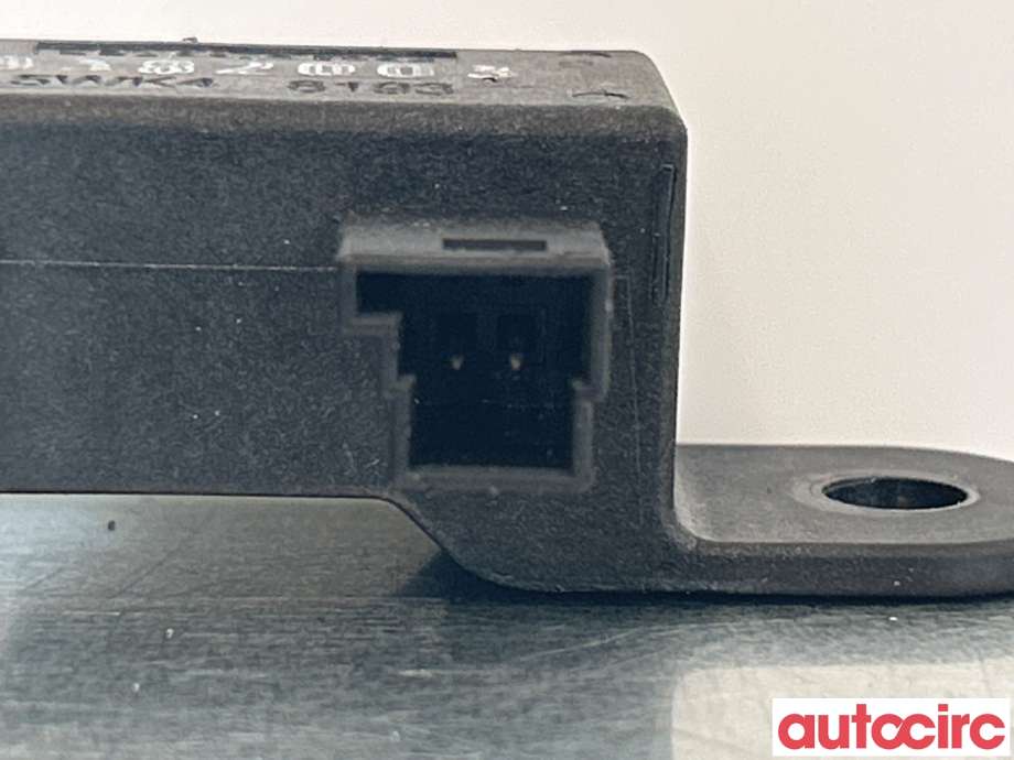 Antenne forsterker til Mercedes GLK 2008-2015 (X204) (X204) (MERCEDES|A1648201575)