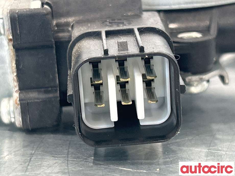 Ruteheis høyre foran til Mitsubishi Outlander 2007-2010 (Type II, Fase 1)  (MITSUBISHI|5713A088|)